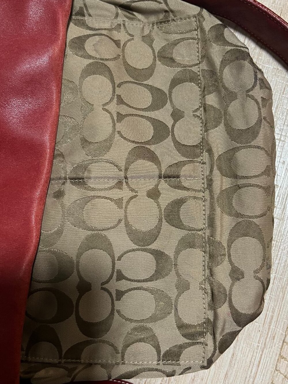 Vintage Y2K Coach Soho Legacy 9186 Red Glove Tanned Leather Bucket Shoulder Bag - Picture 10 of 16